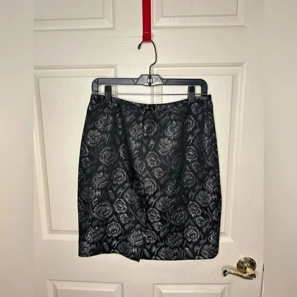 Le Suit le suit